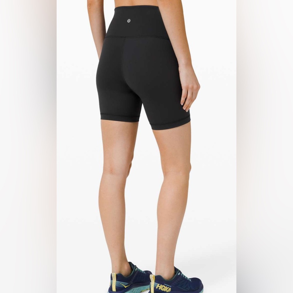 Lululemon Wunder Train High-Rise Short 6" size 0